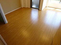 ユニヴァリィ麻生 3階1LDKのリビング/ダイニング