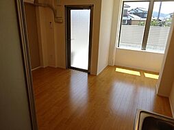 ユニヴァリィ麻生 1階1LDKのリビング/ダイニング