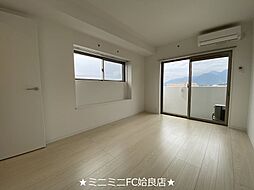 Y’s　TERRACEIII 5階1Kのリビング/ダイニング