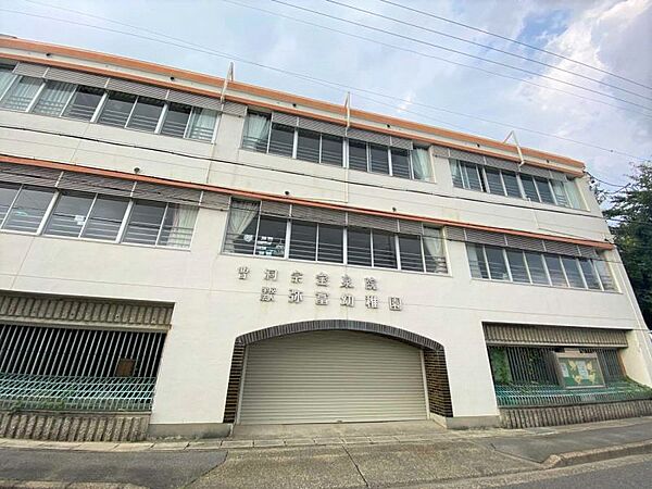 弥富幼稚園まで　598m　徒歩約8分●【教育目標】「健康・感謝・協調」【保育時間】通常保育10：00～14：00