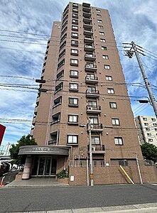 外観:専有面積78m2超えの3LDK!東南角住戸で日当たり良好!14階の明るく眺めの良いお部屋です♪ 外観:専有面積78m2超えの3LDK!東南角住戸で日当たり良好!14階の明るく眺めの良いお部屋です♪