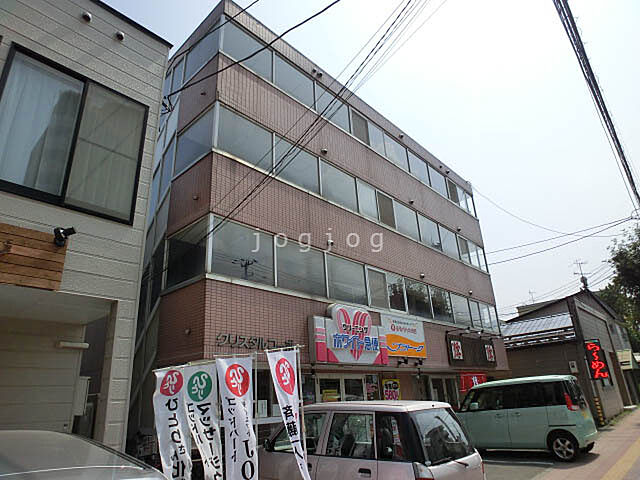 2 / 4