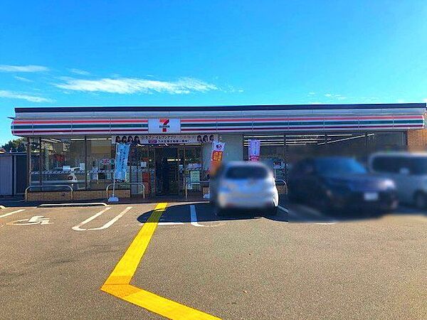 セブンイレブン男山店 290m
