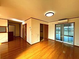 中古戸建　八幡市八幡盛戸 4LDKのリビング/ダイニング