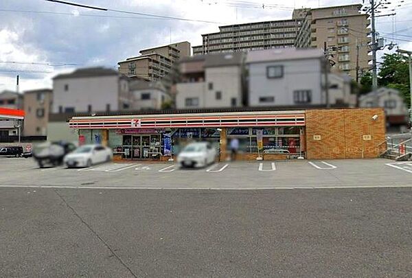 セブンイレブン枚方バイパス店 200m