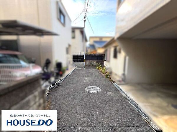 ■土地東側前面道路写真です♪