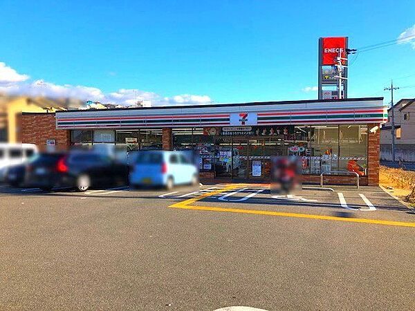 セブンイレブン京阪橋本駅南店 1200m
