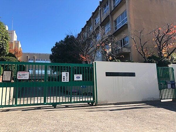 枚方市立楠葉中学校 1000m