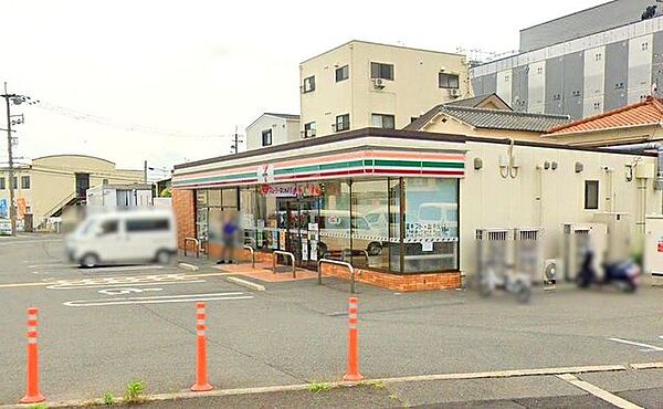 セブンイレブン枚方招提元町店 450m
