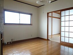 宮田15-23貸家 2DKのリビング/ダイニング