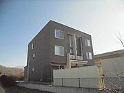 島内駅より徒歩9分 築11年4ヶ月 3階建の賃貸物件