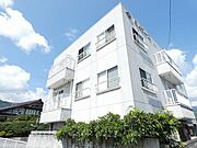 切石駅より徒歩17分 築32年8ヶ月 3階建の賃貸物件