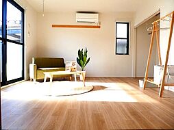 パークタウン塩川B棟 1階2LDKのリビング/ダイニング