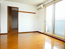 アクア 2階1LDKのリビング/ダイニング