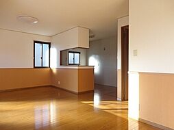 アーバンコート稲田D 3LDKのリビング/ダイニング