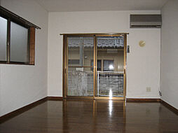 サザンクロス 2階1Kのリビング/ダイニング