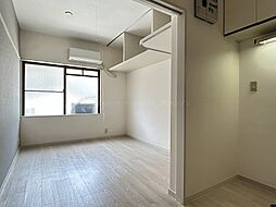 メゾン・ドゥ・マキ 1階ワンルームのリビング/ダイニング