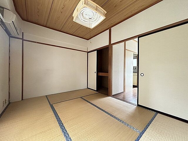 寝室