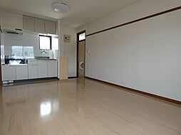 サン・シティ伊那B 3階1LDKのリビング/ダイニング