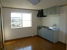 メープル・ハイツ梨の木A 1階2DKのリビング/ダイニング