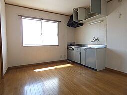 メープル・ハイツ梨の木A 3階2DKのリビング/ダイニング