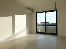 メゾンルミエールB 1階1LDKのリビング/ダイニング