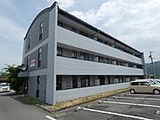 羽場駅より徒歩11分 築29年5ヶ月 3階建の賃貸物件