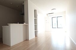 グランデOSI 102 1階1LDKのリビング/ダイニング