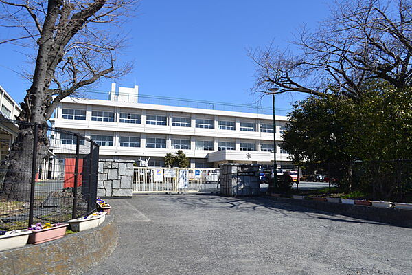 画像25:中学校「富士市立吉原第二中学校まで1524m」