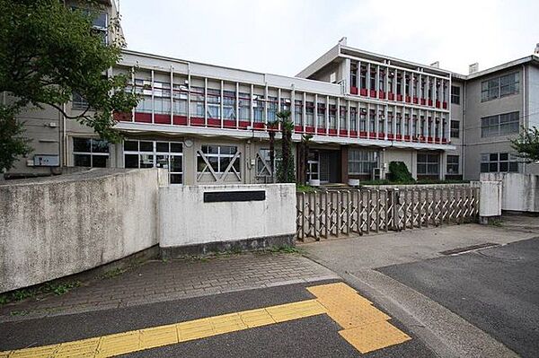福島市立福島第四小学校 210m