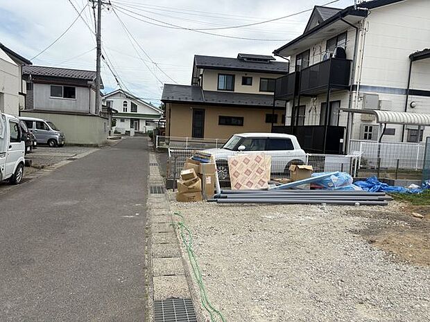 前面道路含む現地写真