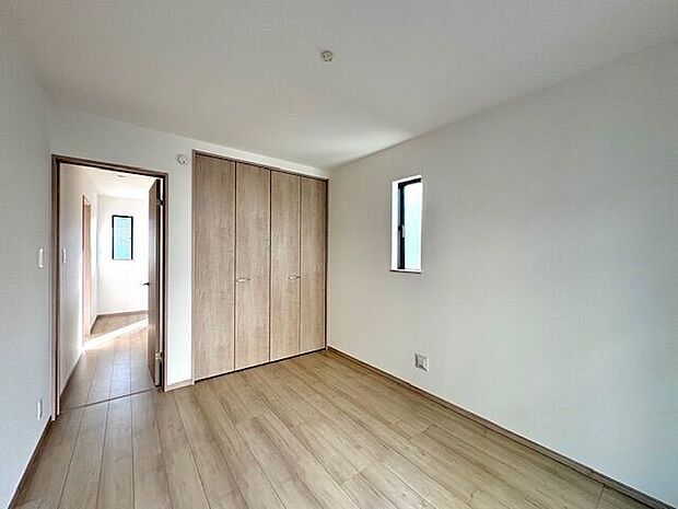 1階の洋室は北側に独立しています。