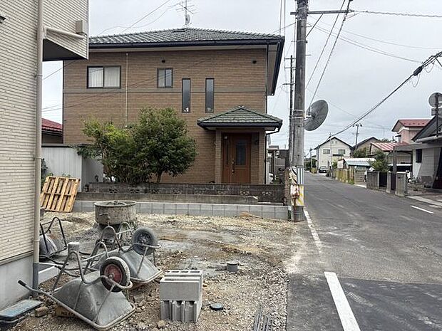 前面道路含む現地写真