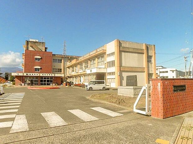 福島市立清水小学校 730m