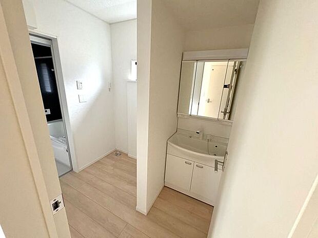 洗髪洗面化粧台