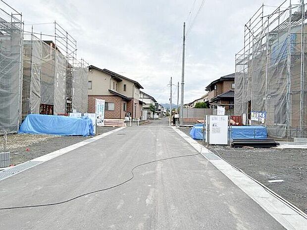 前面道路含む現地写真