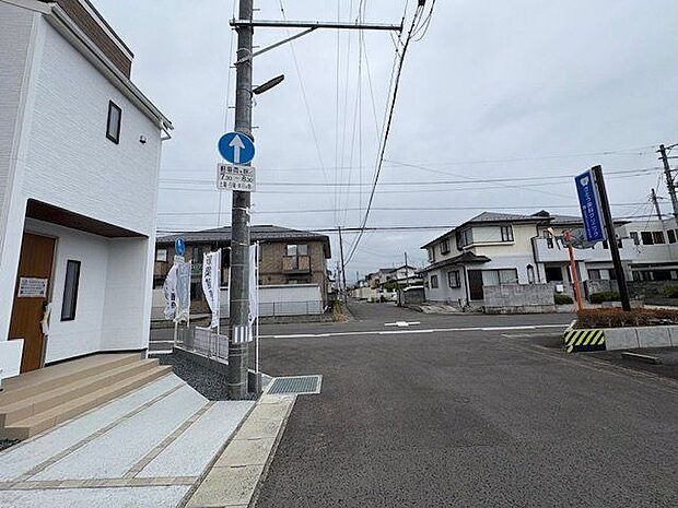 前面道路含む現地写真
