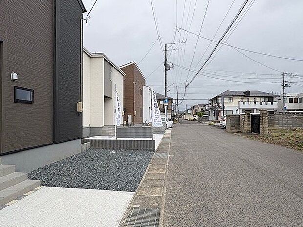 前面道路含む現地写真