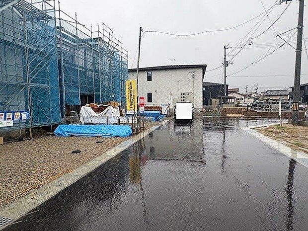 前面道路含む現地写真