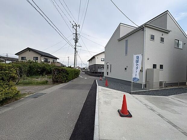 前面道路含む現地写真