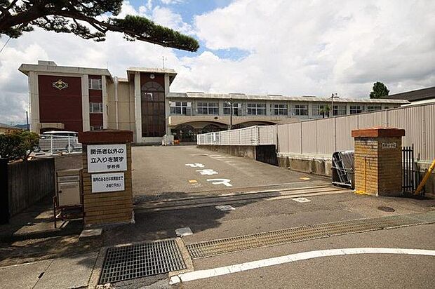 福島市立平野小学校 660m