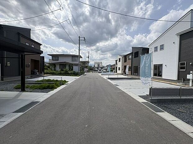 前面道路含む現地写真