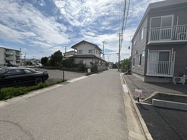 前面道路含む現地写真