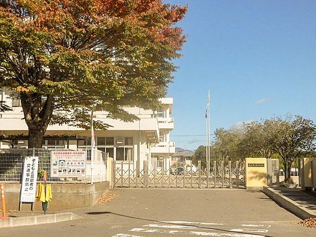 福島市立森合小学校 660m