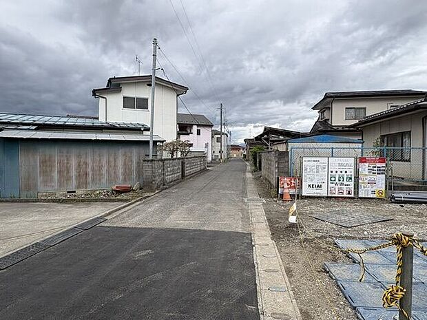 前面道路含む現地写真