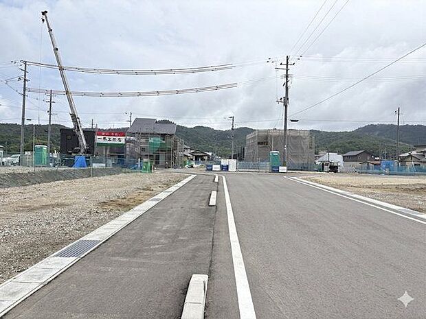 前面道路含む現地写真