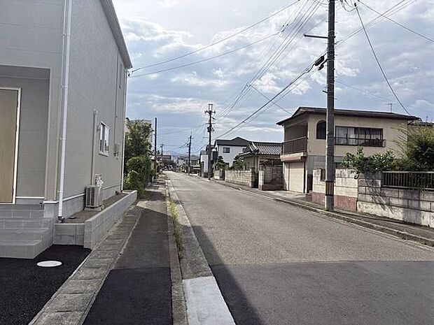 前面道路含む現地写真