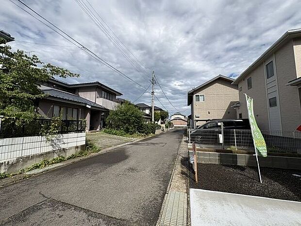 前面道路含む現地写真
