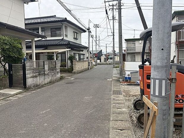 前面道路含む現地写真
