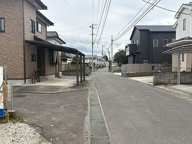 前面道路含む現地写真